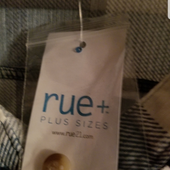 Bundle of three NWT Rue 21 tops - Picture 7 of 16